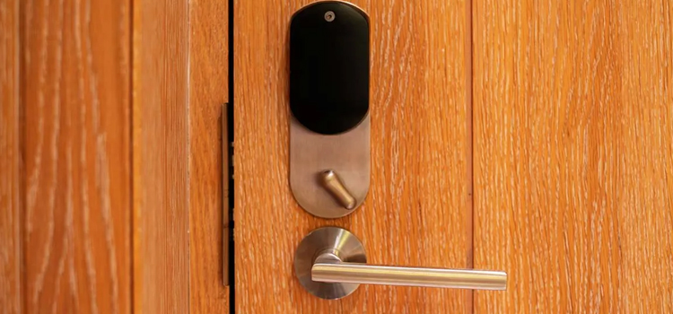 Automatic Locking Door Knob Mammoth Lakes